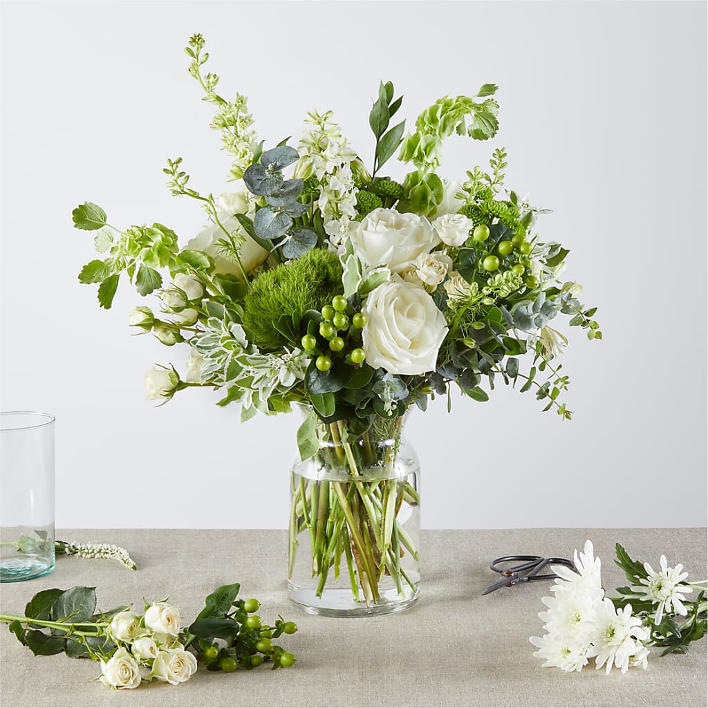 Irish Garden - A Florist Original – THE SHOPPE ON KEY AVENUE FLORAL & GIFTS, Lampasas TX