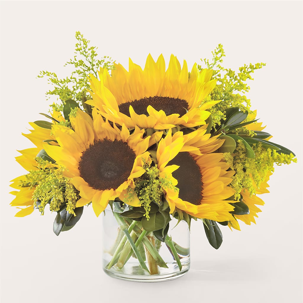 Beaming Sunflower Bouquet – THE SHOPPE ON KEY AVENUE FLORAL & GIFTS, Lampasas TX