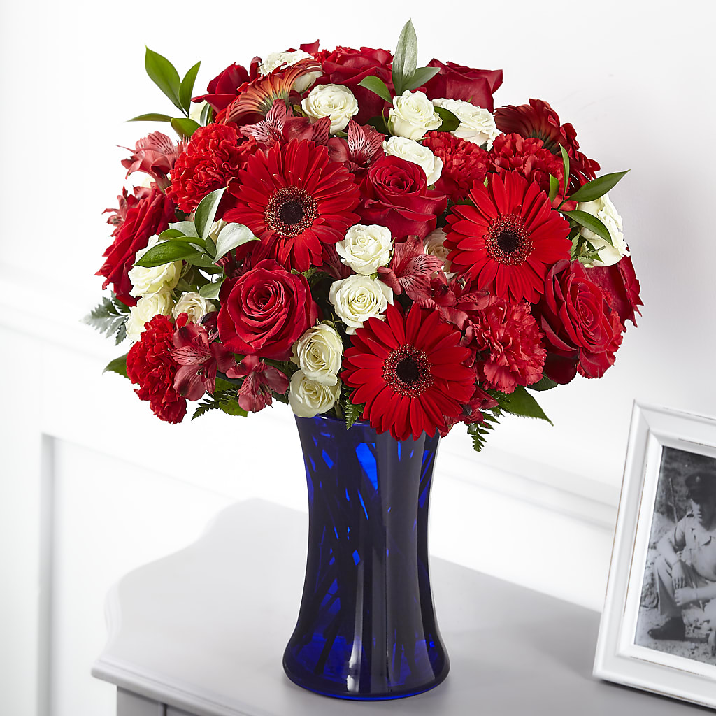 Hearts Embrace Bouquet – THE SHOPPE ON KEY AVENUE FLORAL & GIFTS, Lampasas TX