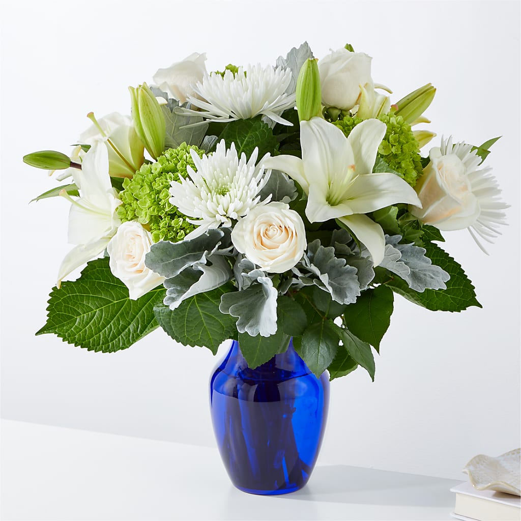 Snowy Dreams Bouquet – THE SHOPPE ON KEY AVENUE FLORAL & GIFTS, Lampasas TX