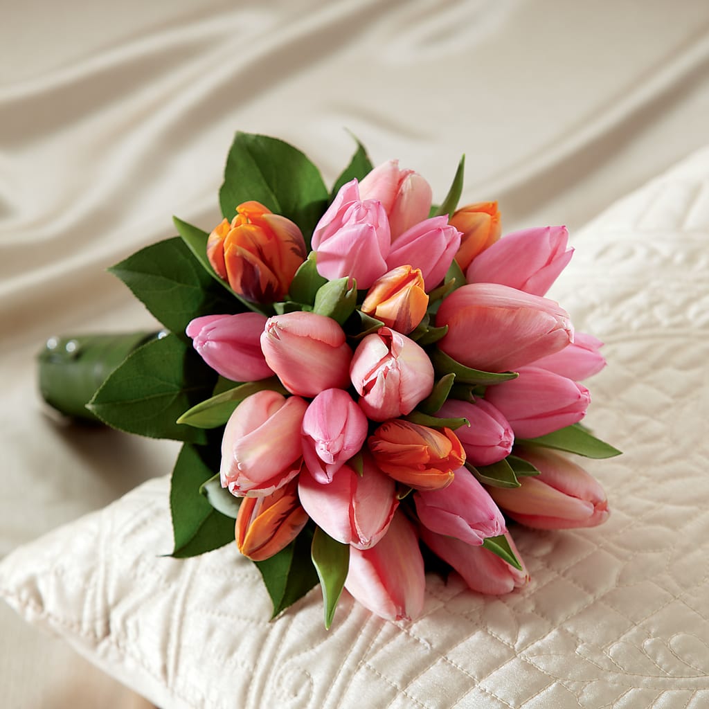 Embraceable Bouquet – THE SHOPPE ON KEY AVENUE FLORAL & GIFTS, Lampasas TX