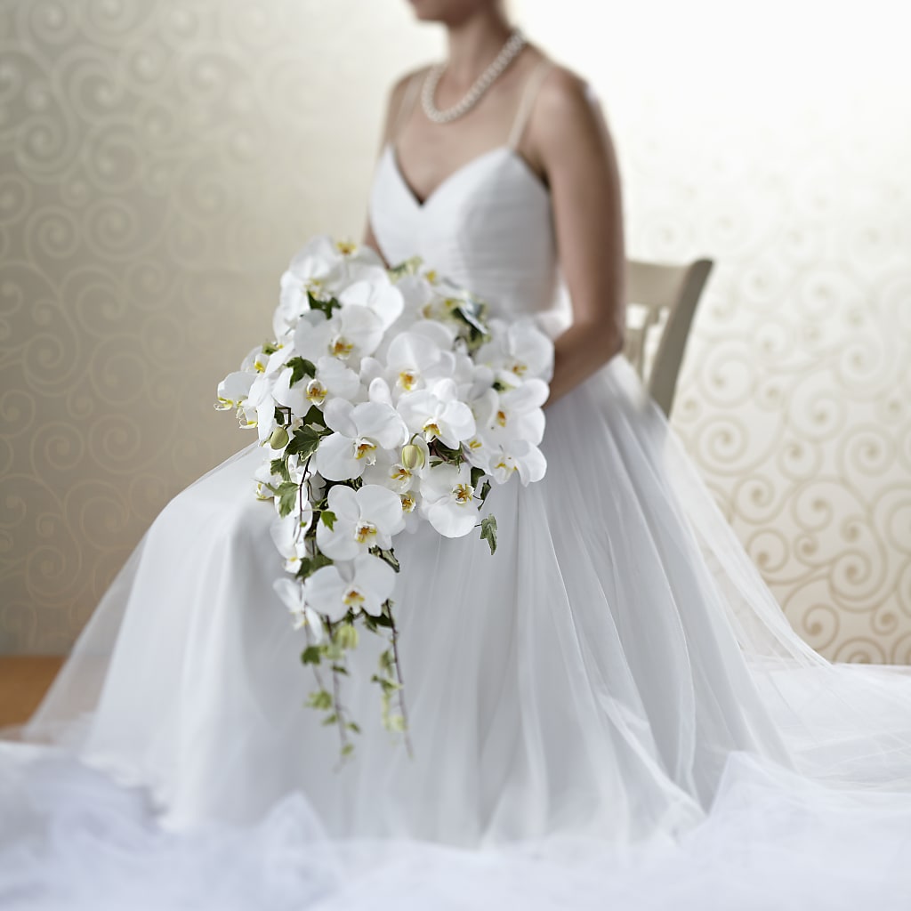 Classic White Bouquet – THE SHOPPE ON KEY AVENUE FLORAL & GIFTS, Lampasas TX