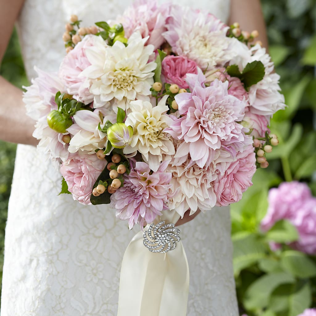 Heart's Promise Bouquet – THE SHOPPE ON KEY AVENUE FLORAL & GIFTS, Lampasas TX